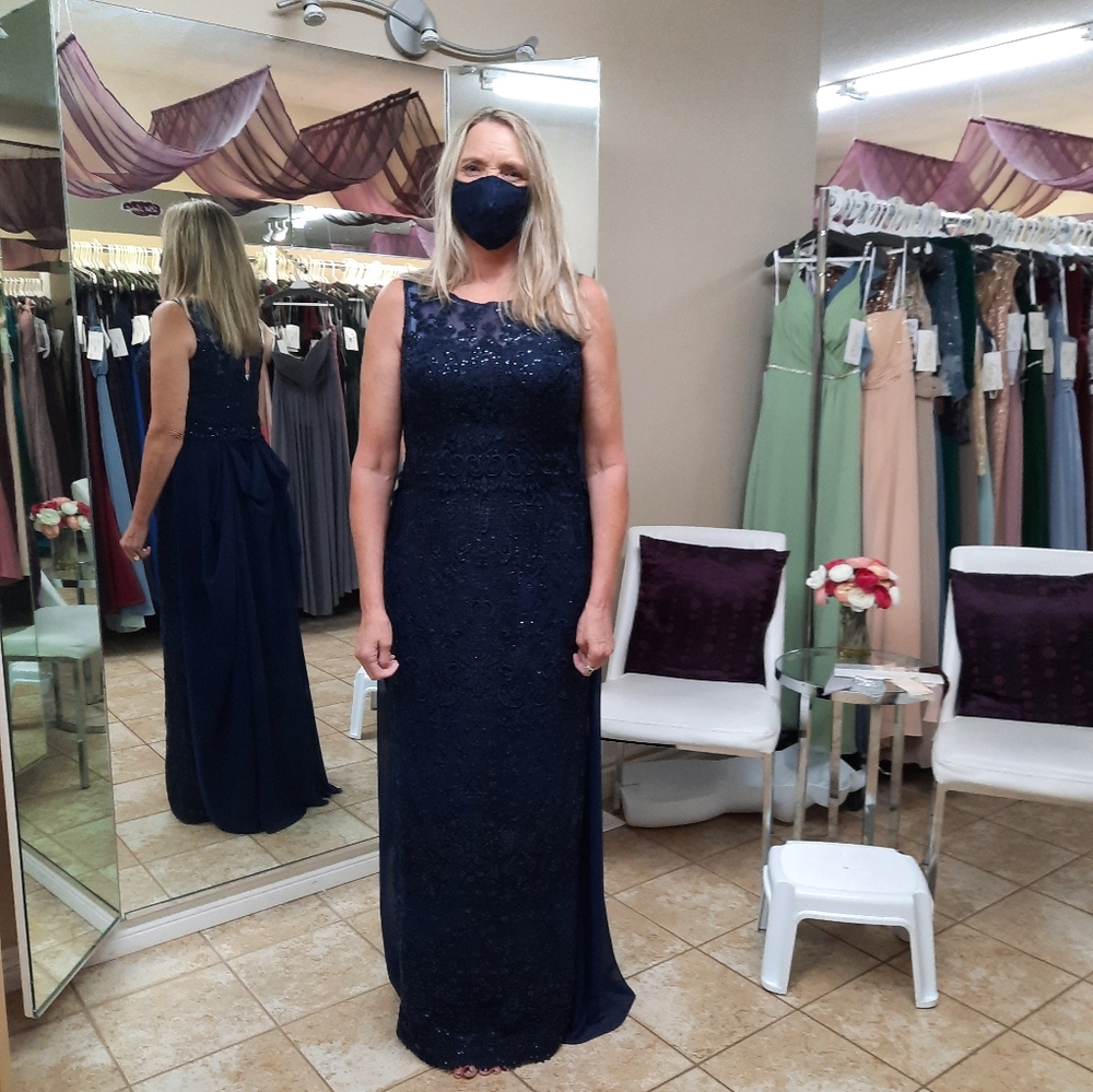 Mother-of-the-bride gown by Montage by Mon Cheri. Navy, size 14